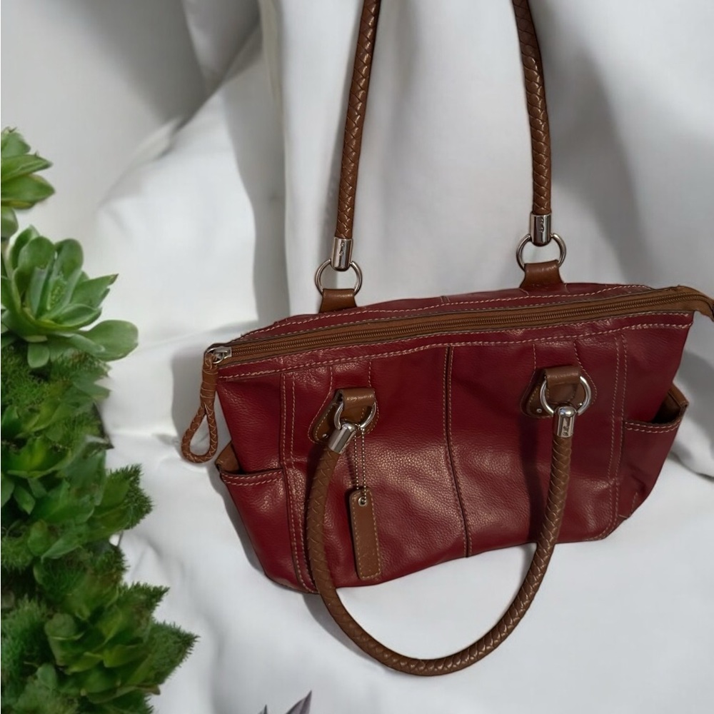 Relic Faux leather shoulder Bag medium size rectangular Fabric lined in pockets